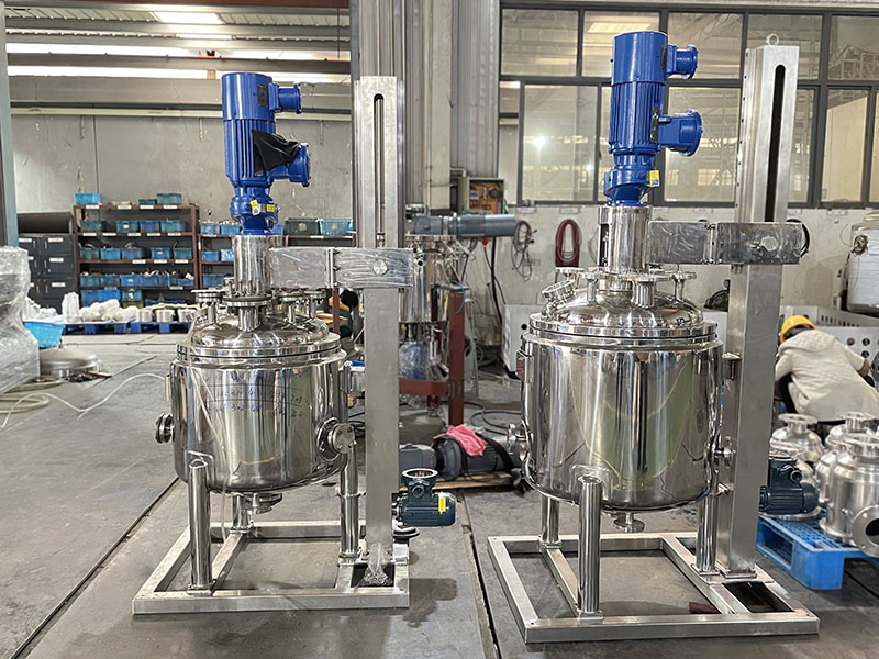 不銹鋼儲(chǔ)罐的材質(zhì)如何選擇，304和316有什么區(qū)別？